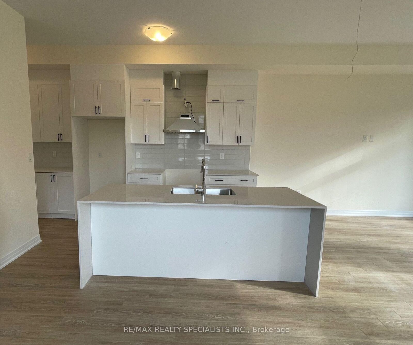 Property Photo: 39 De La Roche Drive ON L4H 5G4