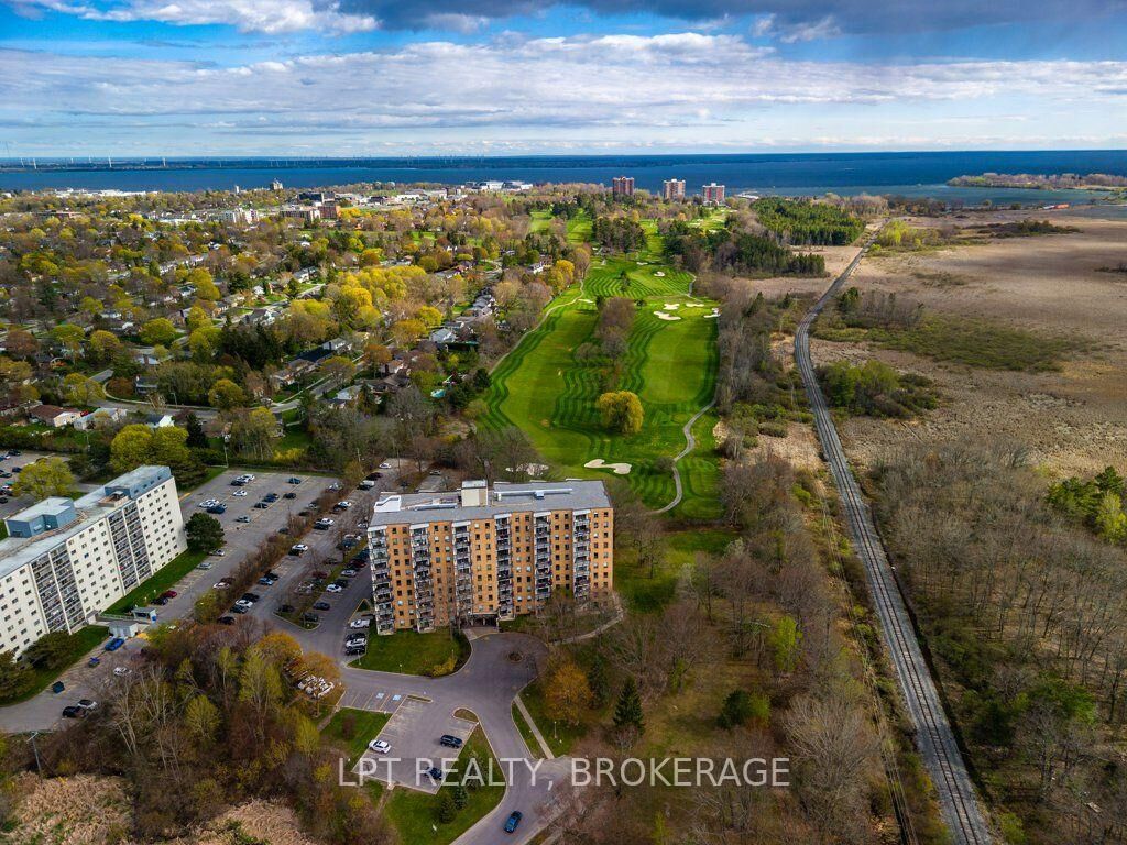 Property Photo:  66 Greenview Drive 208  ON K7M 7C5 
