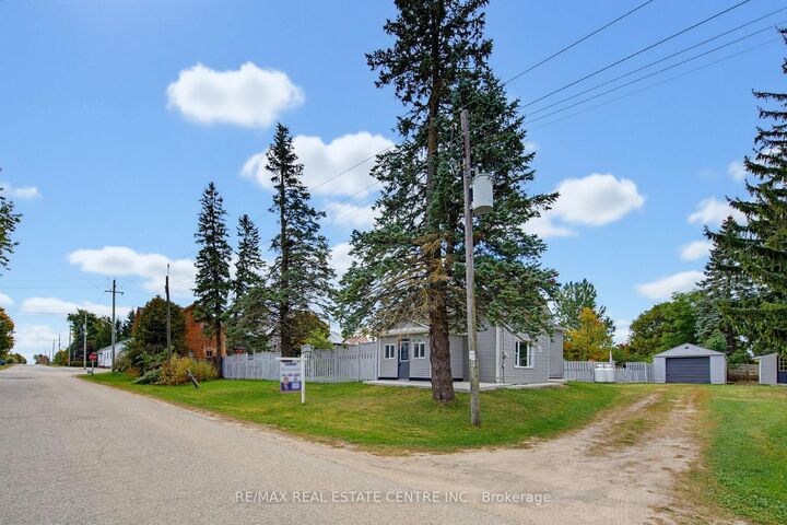 Property Photo:  191290 13th Line  ON L9W 7B5 