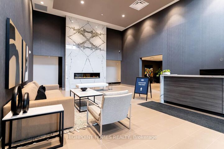 Property Photo:  460 Gordon Krantz Avenue 113  ON L9E 1Z2 