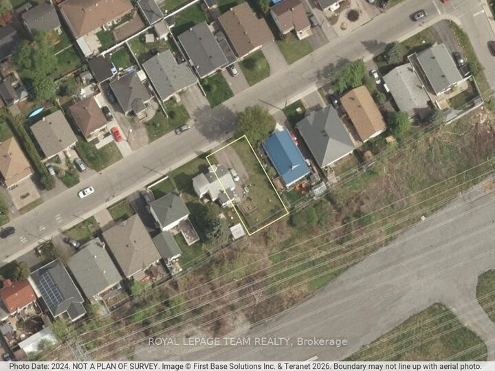 Property Photo:  Lot 121 Kitchener Avenue  ON K1V 6W5 