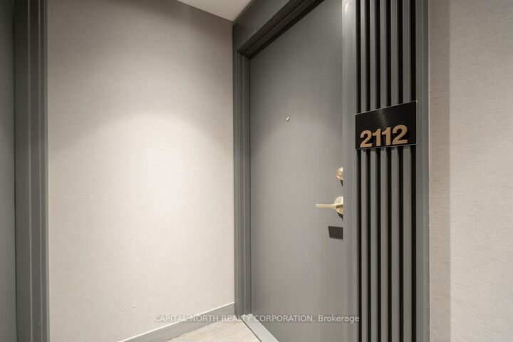 Property Photo:  898 Portage Parkway 2112  ON L4K 2M7 