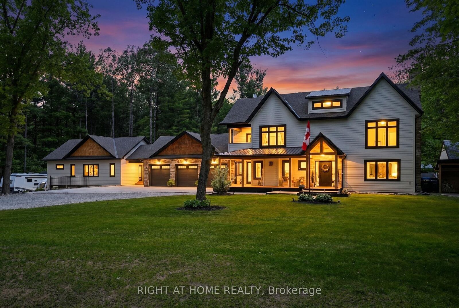 Property Photo:  16 Woodland Heights Drive  ON L0M 1J0 