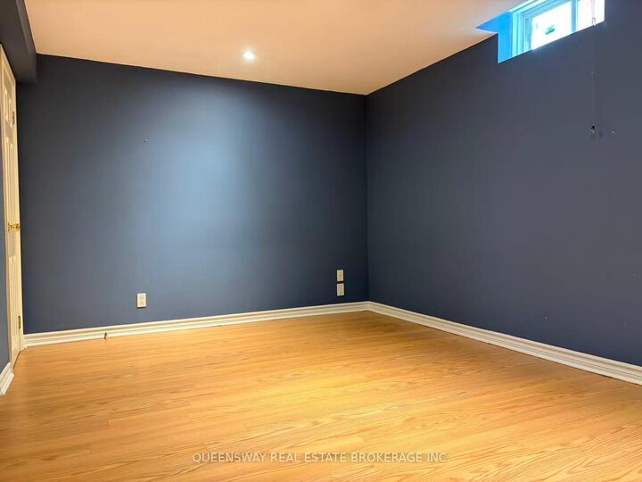 Property Photo:  1429 Wakehurst Crescent Bsmt  ON L6J 6T5 