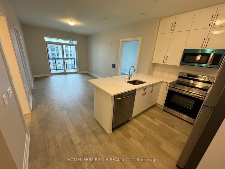Property Photo:  470 Gordon Krantz Avenue 509  ON L9E 1Z3 