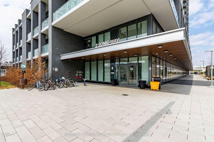 Property Photo:  2 Sonic Way 2512  ON M3C 0P2 