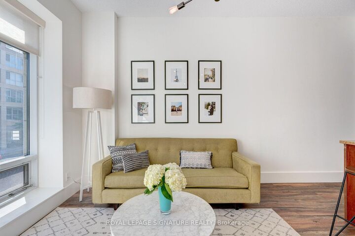 Property Photo:  500 Queens Quay W 208E  ON M5V 3K8 