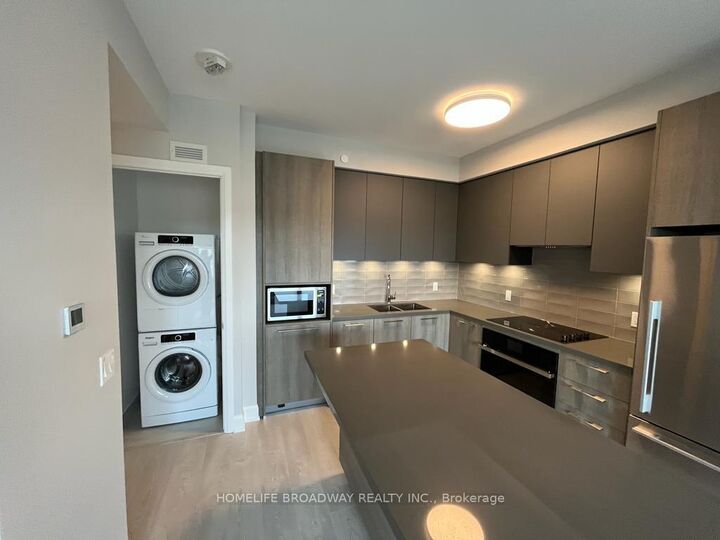 Property Photo:  38 Water Walk Drive 817  ON L3R 6M8 