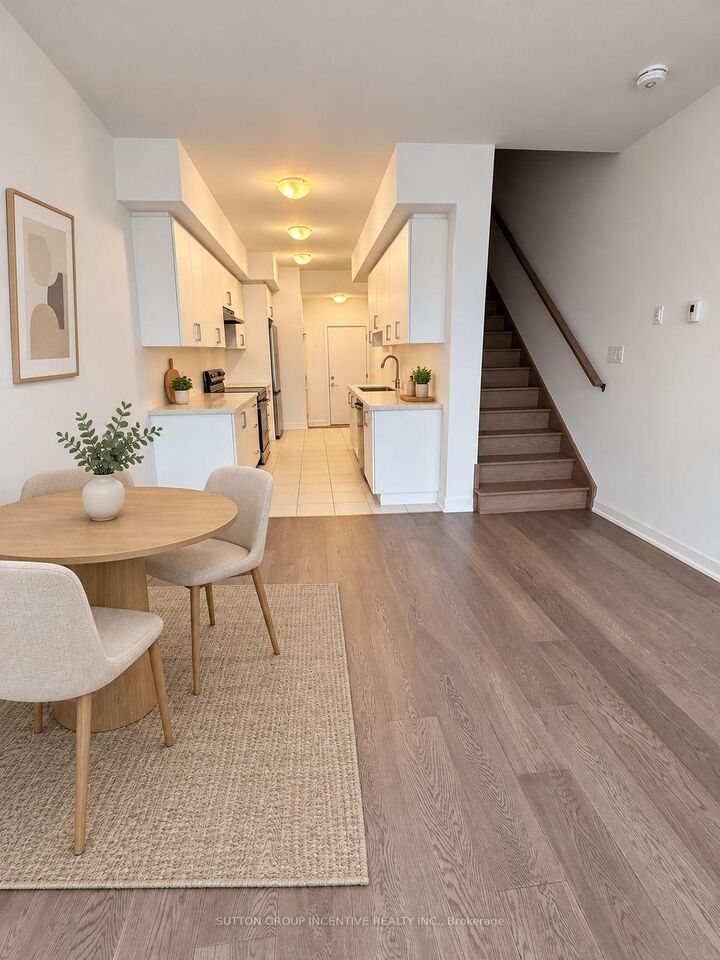 Property Photo:  5 Ranch Terrace 2  ON L9J 0Y3 