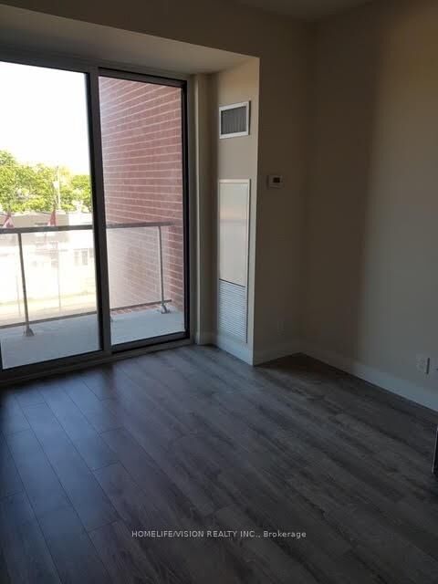 Property Photo:  22 East Haven Drive 533  ON M1N 0B4 