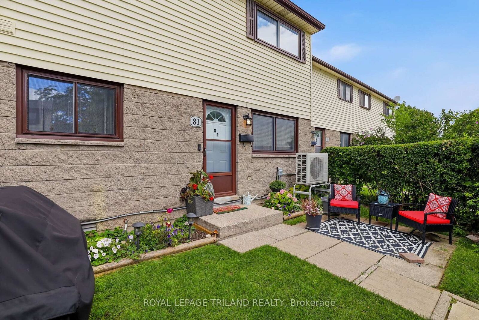 Property Photo:  825 Dundalk Drive 81  ON N6C 3V6 