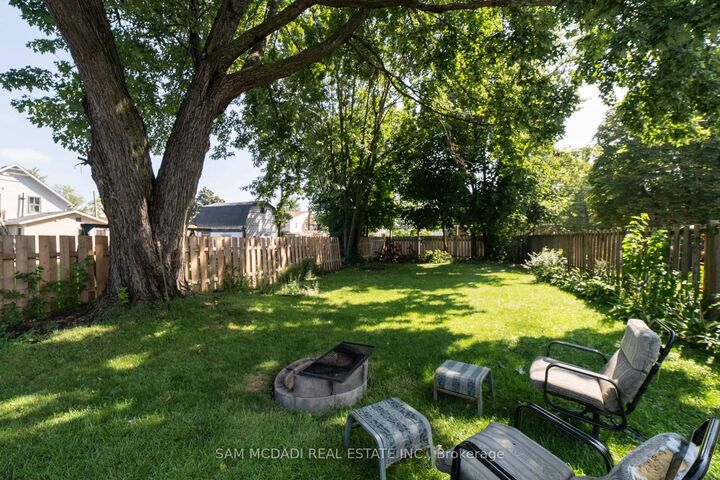 Property Photo:  187 Erie Street  ON L3K 4M5 