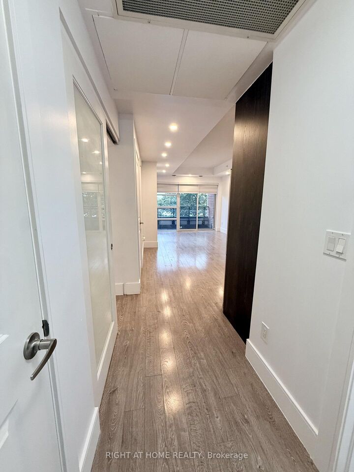 Property Photo:  155 St Leger Street 219  ON N2H 0B9 