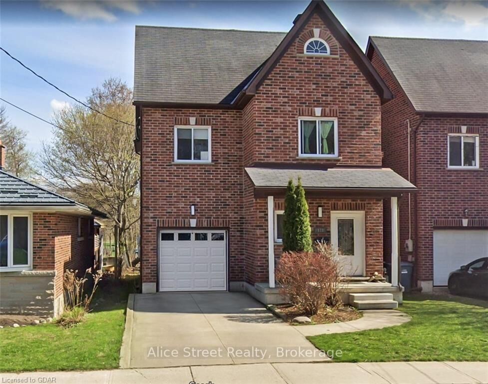 Property Photo:  129 Elizabeth Street Main Unit  ON N1E 2X4 