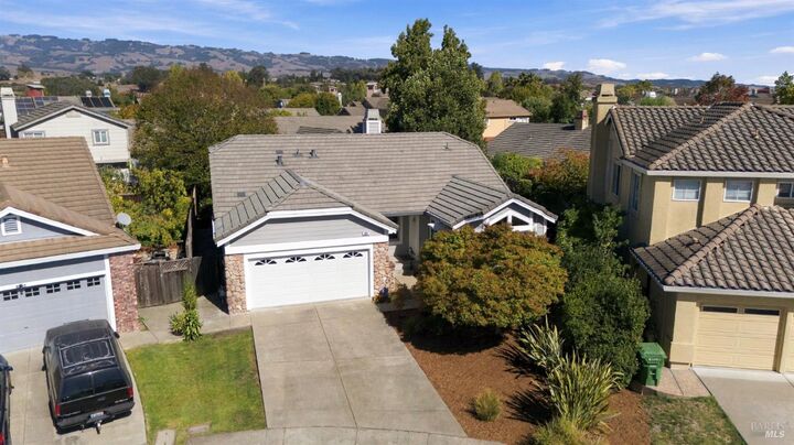 Property Photo:  821 Wildflower Court  CA 94954 