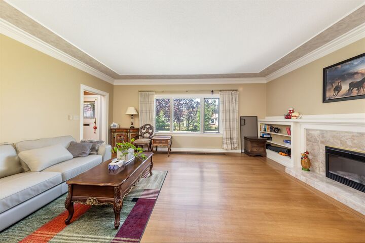 Property Photo:  1986 W 43rd Avenue  BC V6M 2C6 