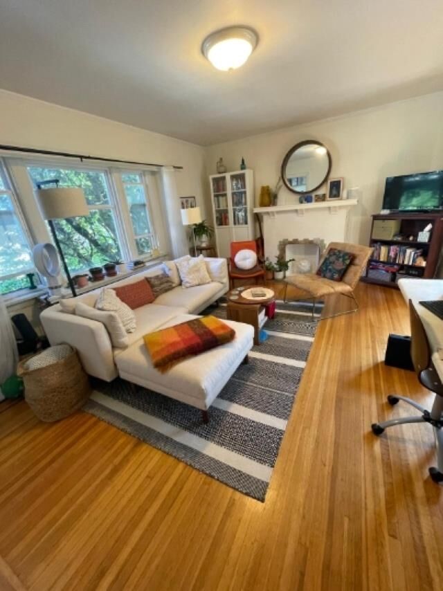 Property Photo:  1086 W 10th Avenue 5  BC V6H 1H8 