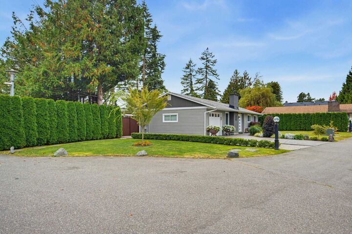 Property Photo: 26680 32 Avenue BC V4W 3N8