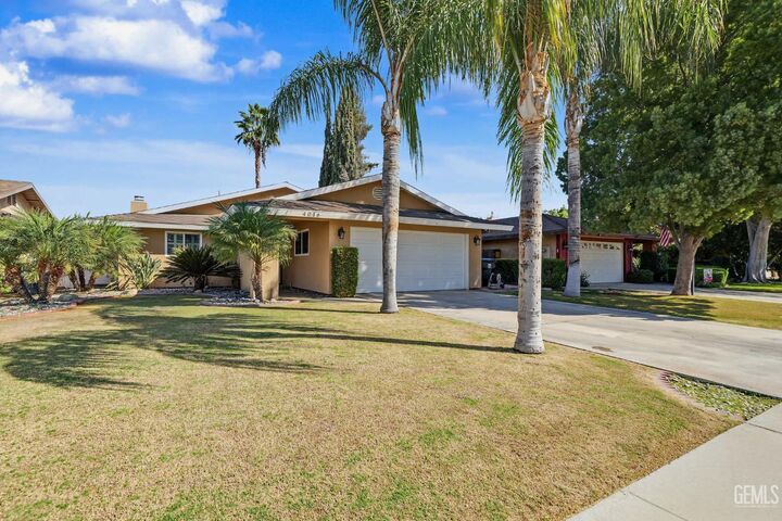 Property Photo: 4016 Thatch Avenue CA 93313