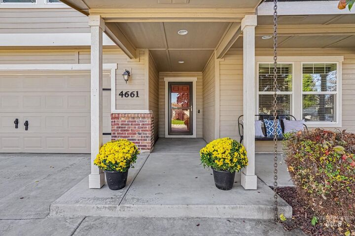 Property Photo:  4661 N Alester Ave  ID 83646 