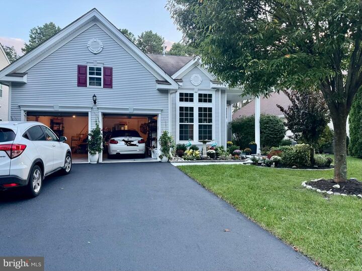 Property Photo:  5 Golf View Drive  NJ 08087 