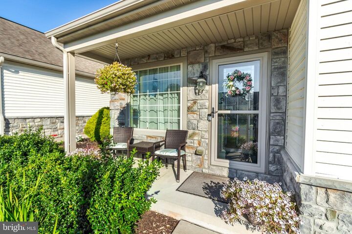 Property Photo:  1478 Windemere Place  PA 17315 