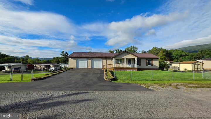 Property Photo:  14200 Walter Drive SW  MD 21502 