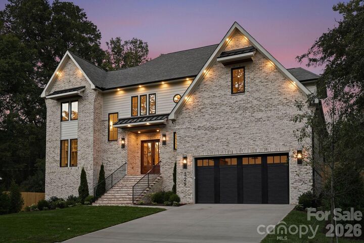 Property Photo:  529 Kenlough Drive  NC 28209 