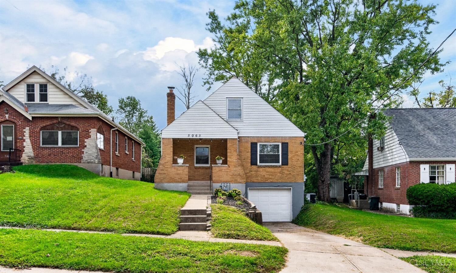 Property Photo:  5065 Western Hills Avenue  OH 45238 