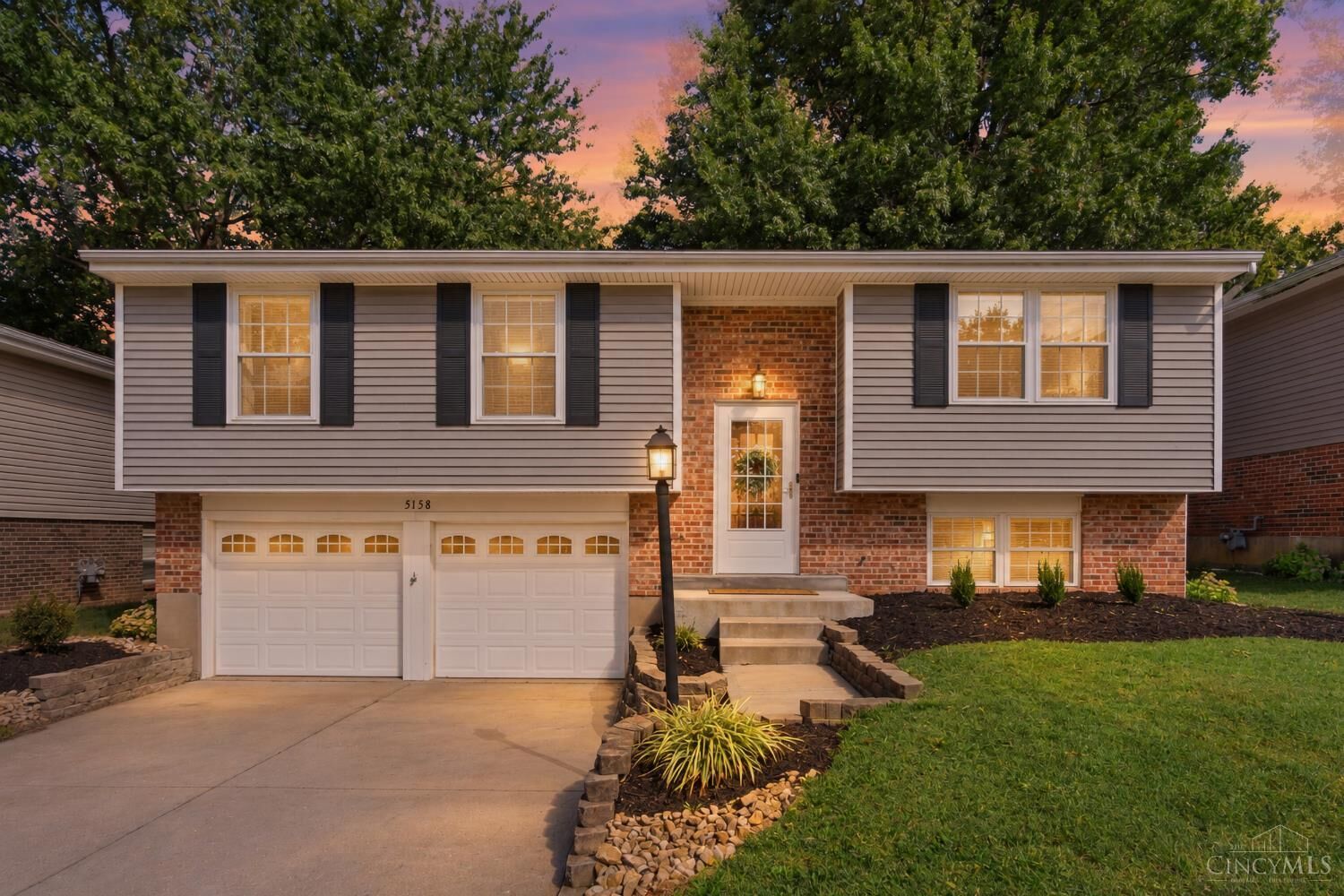 Property Photo:  5158 Dundas Drive  OH 45238 