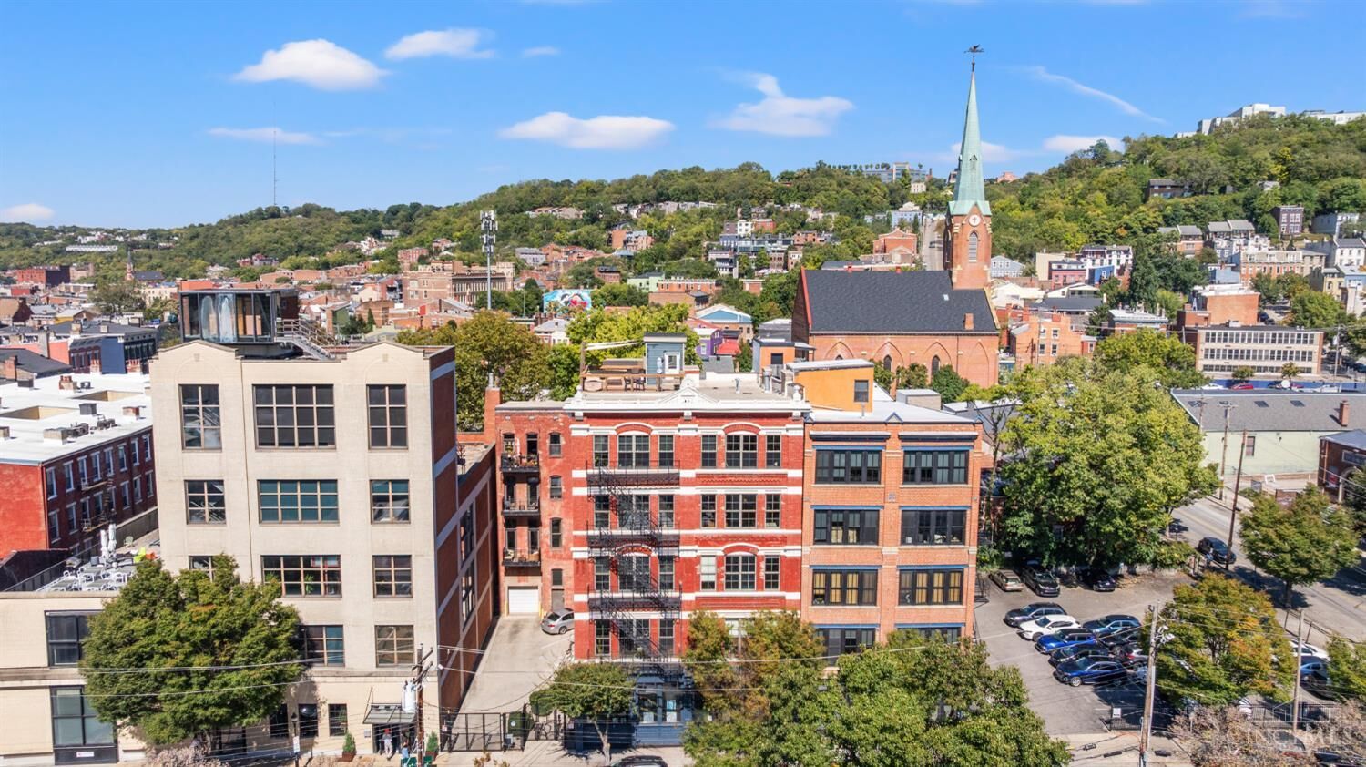 Property Photo: 214 E Fourteenth Street OH 45202
