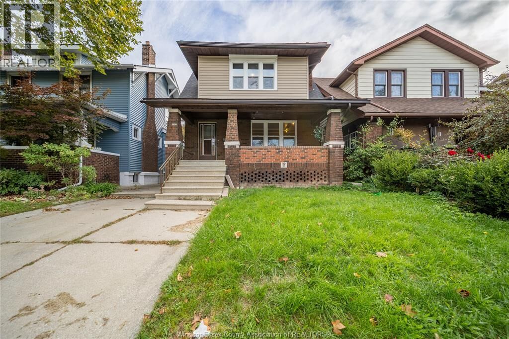 Property Photo:  1076 Dougall Avenue Main  ON N9A 4R5 