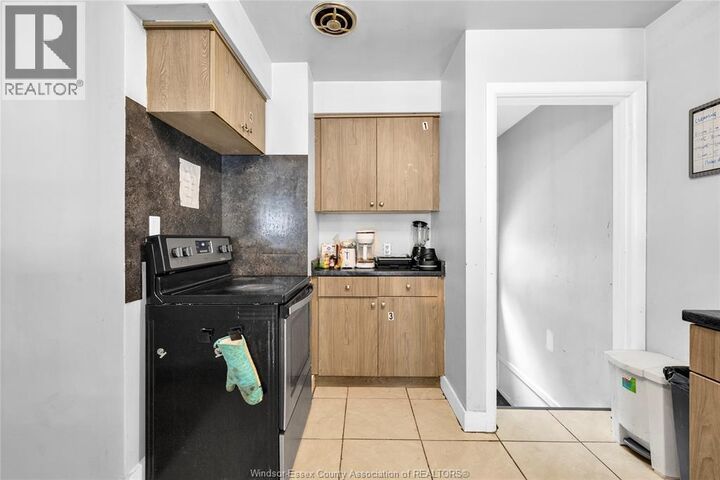 Property Photo:  1158 Dot Avenue  ON N9C 3J1 