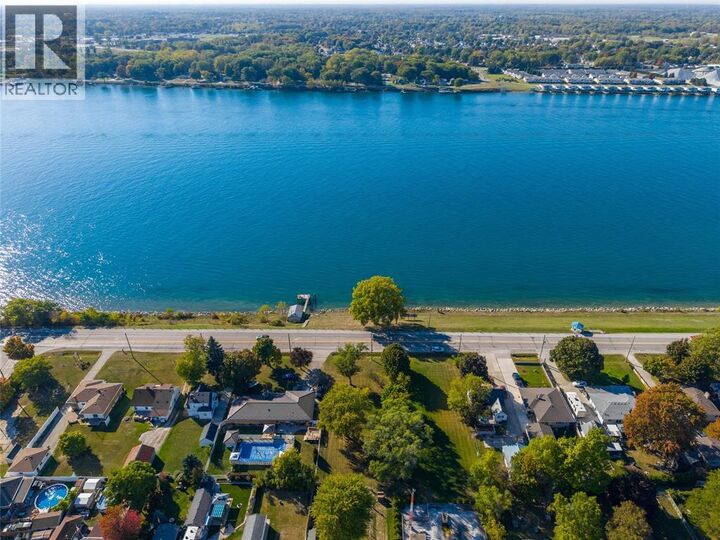 Property Photo: 2002 St Clair Parkway ON N7T 7H5