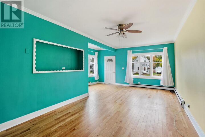 Property Photo:  148 Walnut St  ON P6B 2E9 