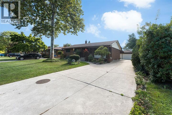 Property Photo: 2545 St. Patricks's Avenue ON N9E 3G5