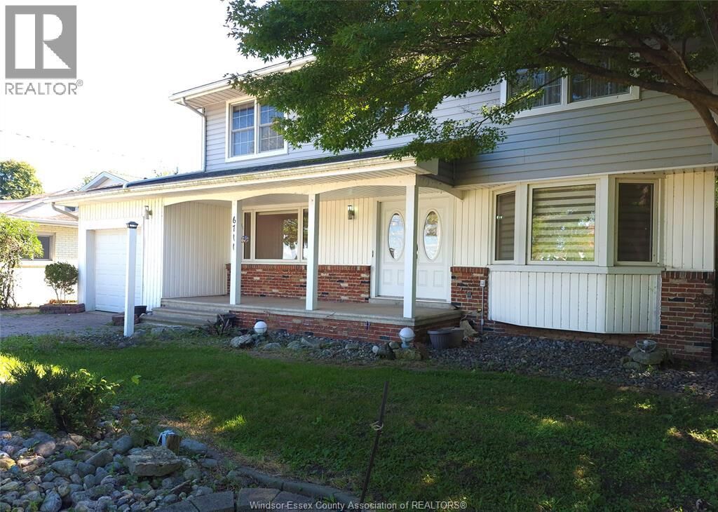 Property Photo:  6711 Riverside Drive  ON N8S 1C1 