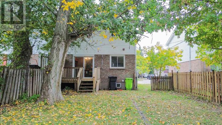 Property Photo:  35 Broadview Dr  ON P6C 5T3 