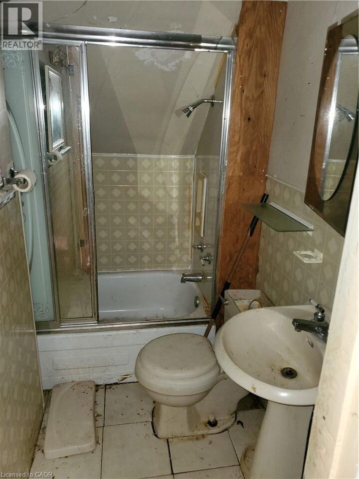 Property Photo:  74 Carrick Avenue  ON L8M 2W3 