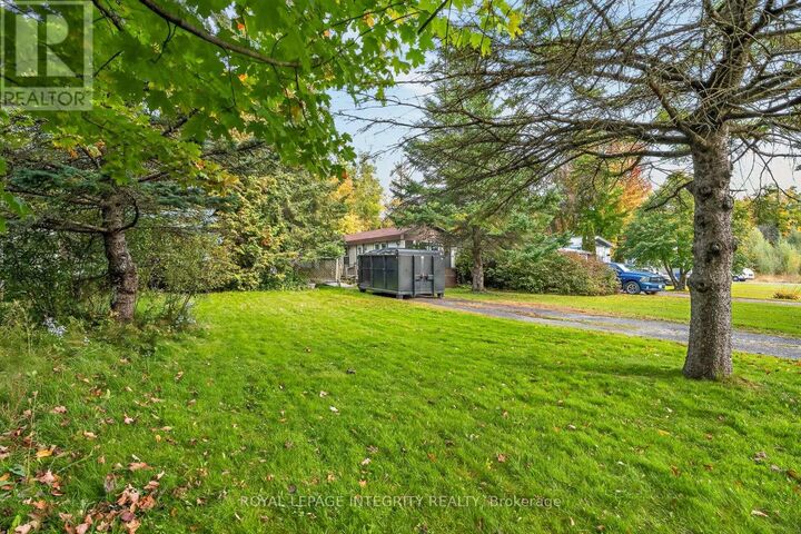 Property Photo:  7481 Mitch Owens Road 32  ON K1G 3N4 