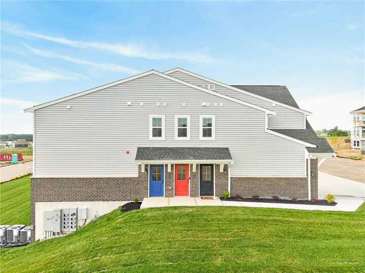 Property Photo:  405 Bethpage Way  OH 45036 