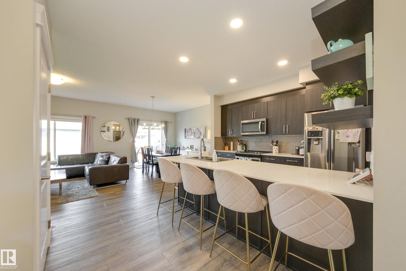 Property Photo:  9932 223 Street NW  AB T5T 7L7 