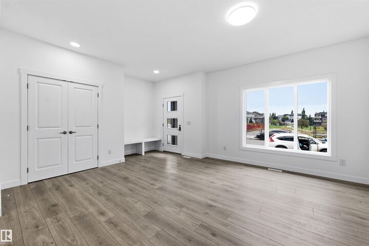 Property Photo:  255 Elliott Wynd  AB T8L 4E8 