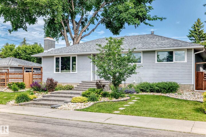 Property Photo:  16406 87A Avenue NW  AB T5R 4H9 