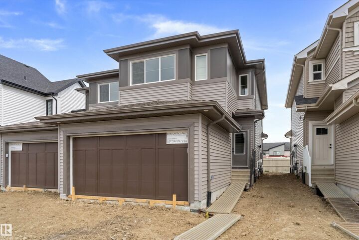 Property Photo:  1048 Cristall Crescent SW  AB T6W 5S6 