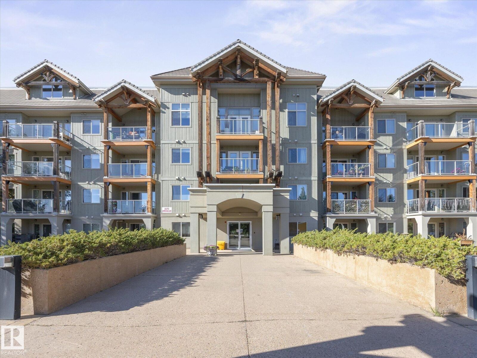 Property Photo:  278 Suder Greens Drive NW 237  AB T5T 6V6 