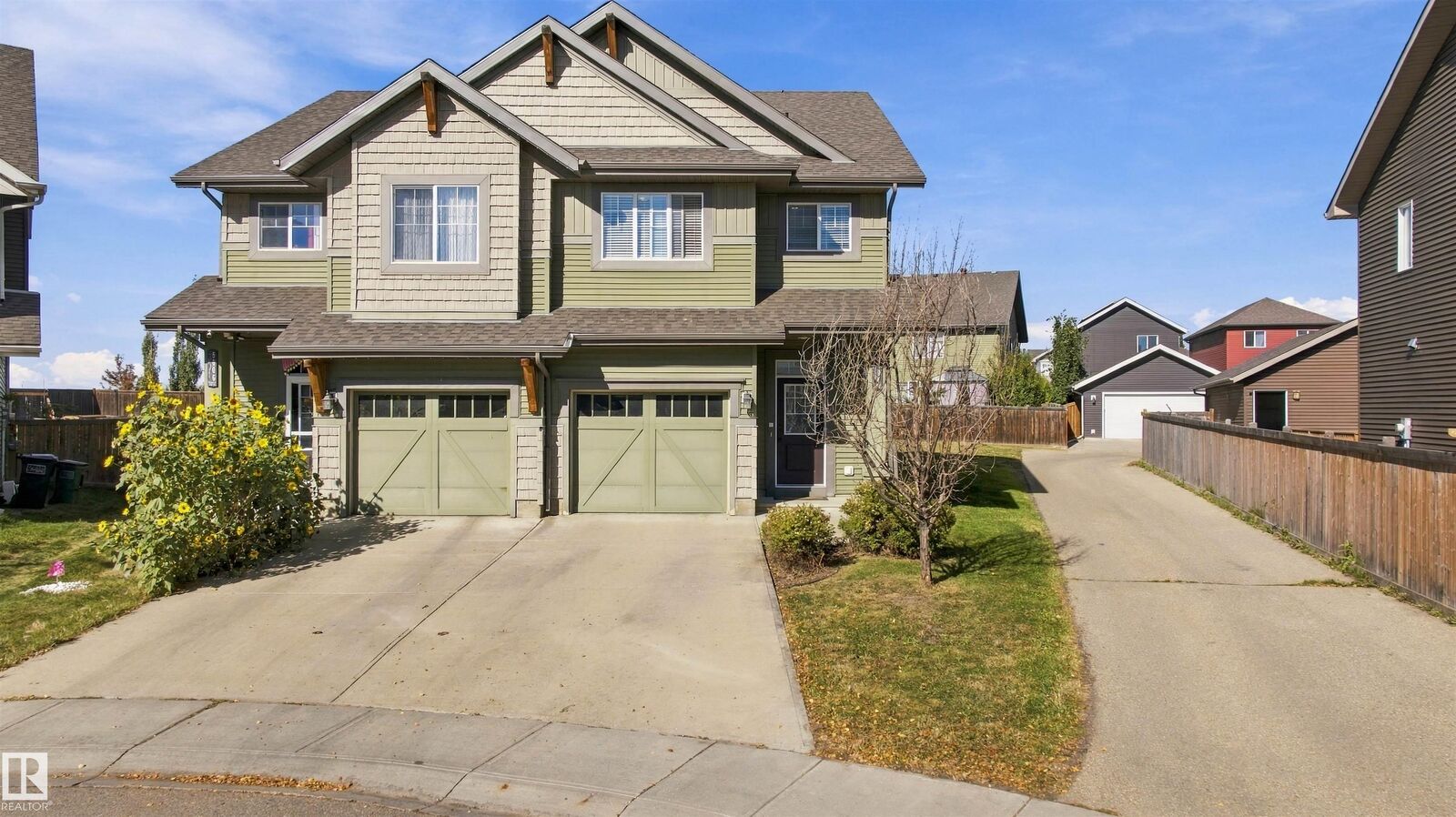 Property Photo:  5604 Crabapple Way SW  AB T6X 1P1 