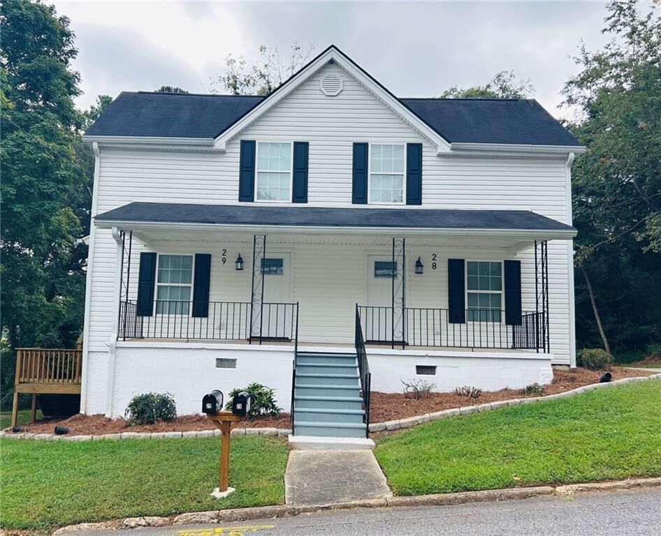 Property Photo:  28 Spring Street  GA 30501 