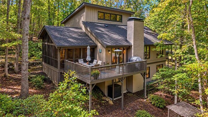 Property Photo: 106 Banyon Court GA 30183