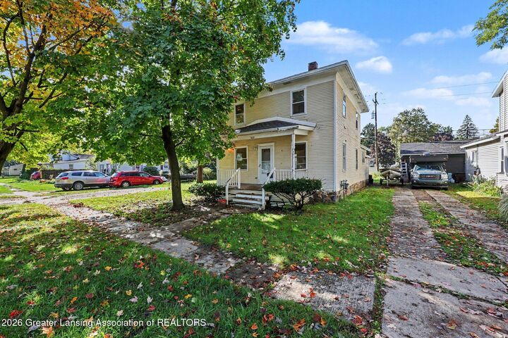 Property Photo:  528 High Street  MI 48895 